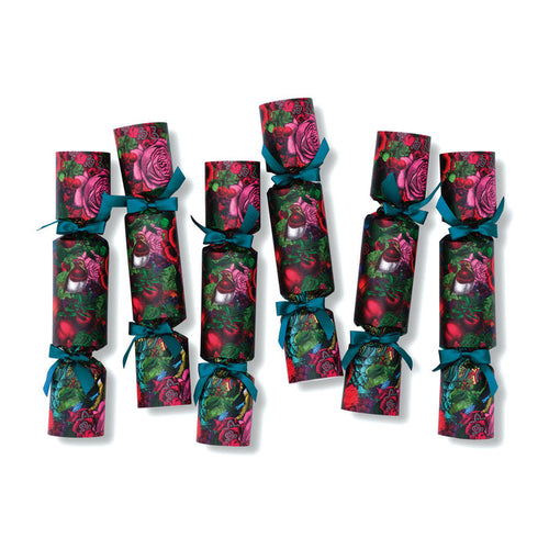 "Christmas Robin" Luxury Candle Christmas Crackers Christmas crackers arranged on a festive table setting