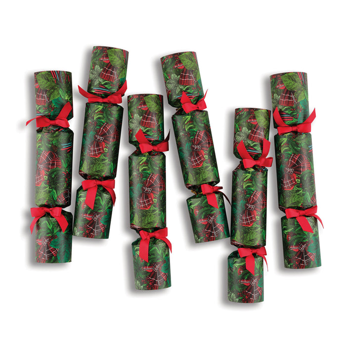 "Christmas Wreath" Luxury Candle Christmas Crackers Christmas crackers arranged on a festive table setting