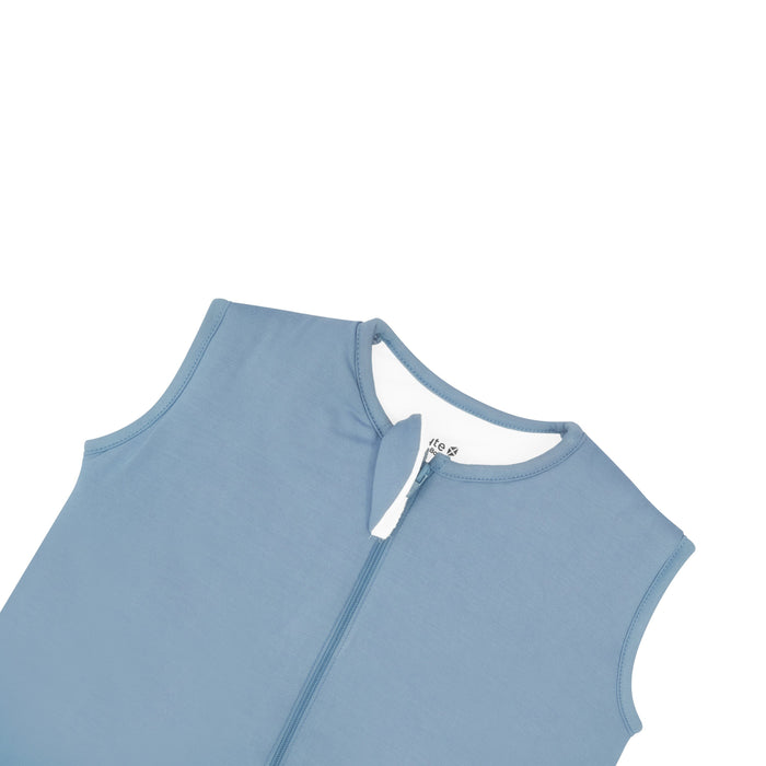 Zipper garage on the Sleep Bag Walker in Slate 2.5